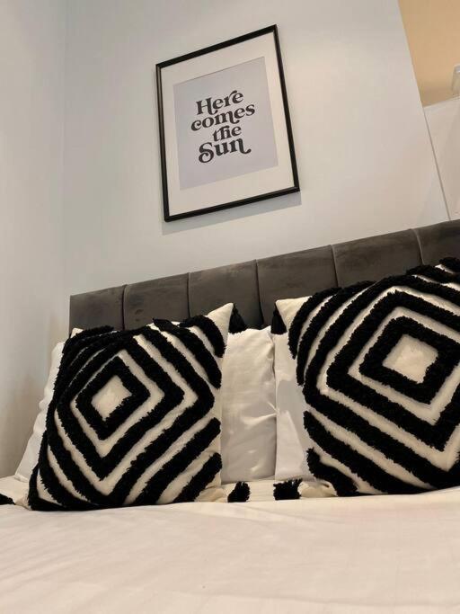Victoria Street Apartment Sleeps 2 Liverpool Bagian luar foto